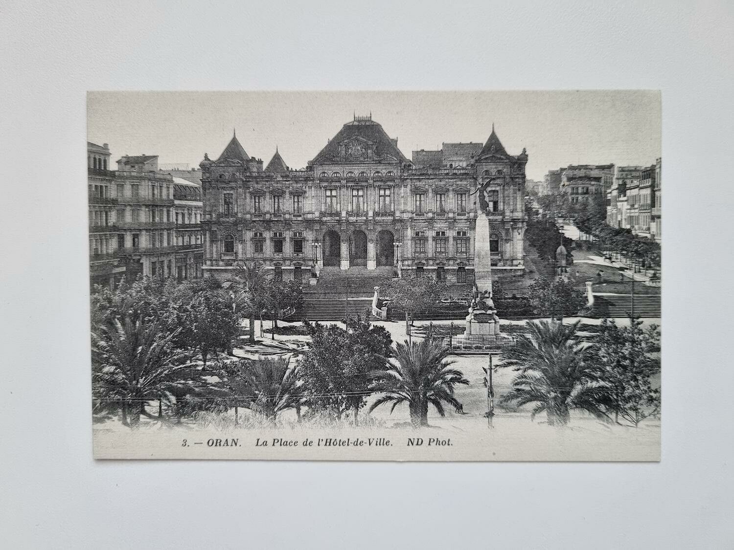 Vykort ORAN. La Place de l'Hôtel-de-Ville. ND Phot