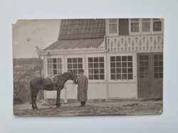 Vykort, fotovykort, man vid häst 1912