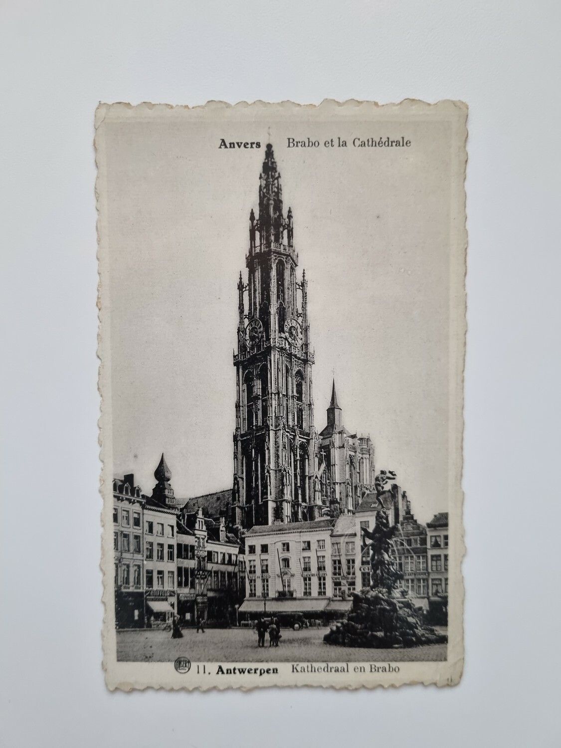 Äldre vykort Anvers Brabo et la Cathédrale