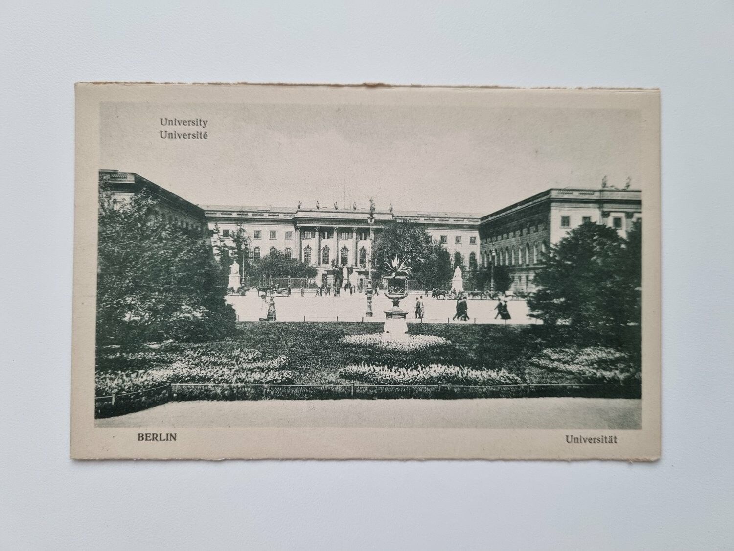 Äldre vykort Berlin University