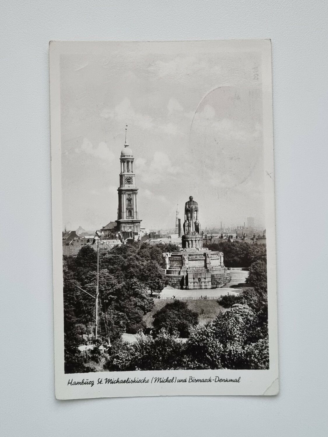 Äldre vykort Hamburg, St. Michaeliskicche und Bismarck-Denkmal