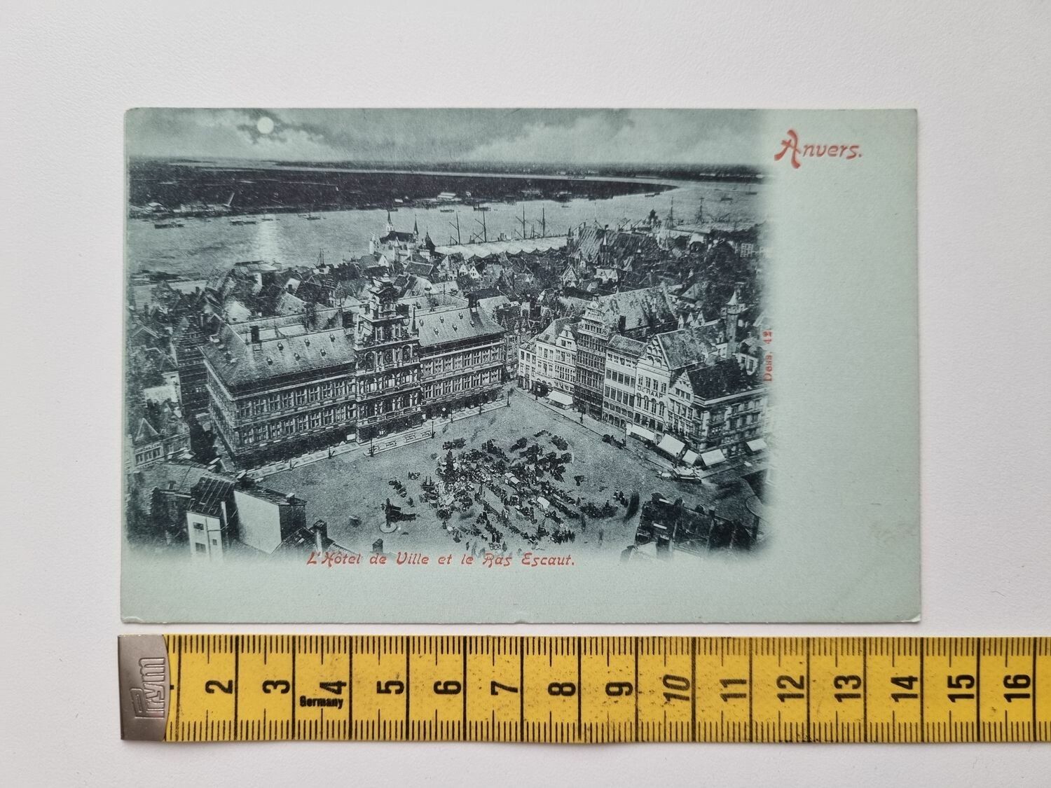 Äldre vykort L'Hôtel de Ville et le nas Escaut
