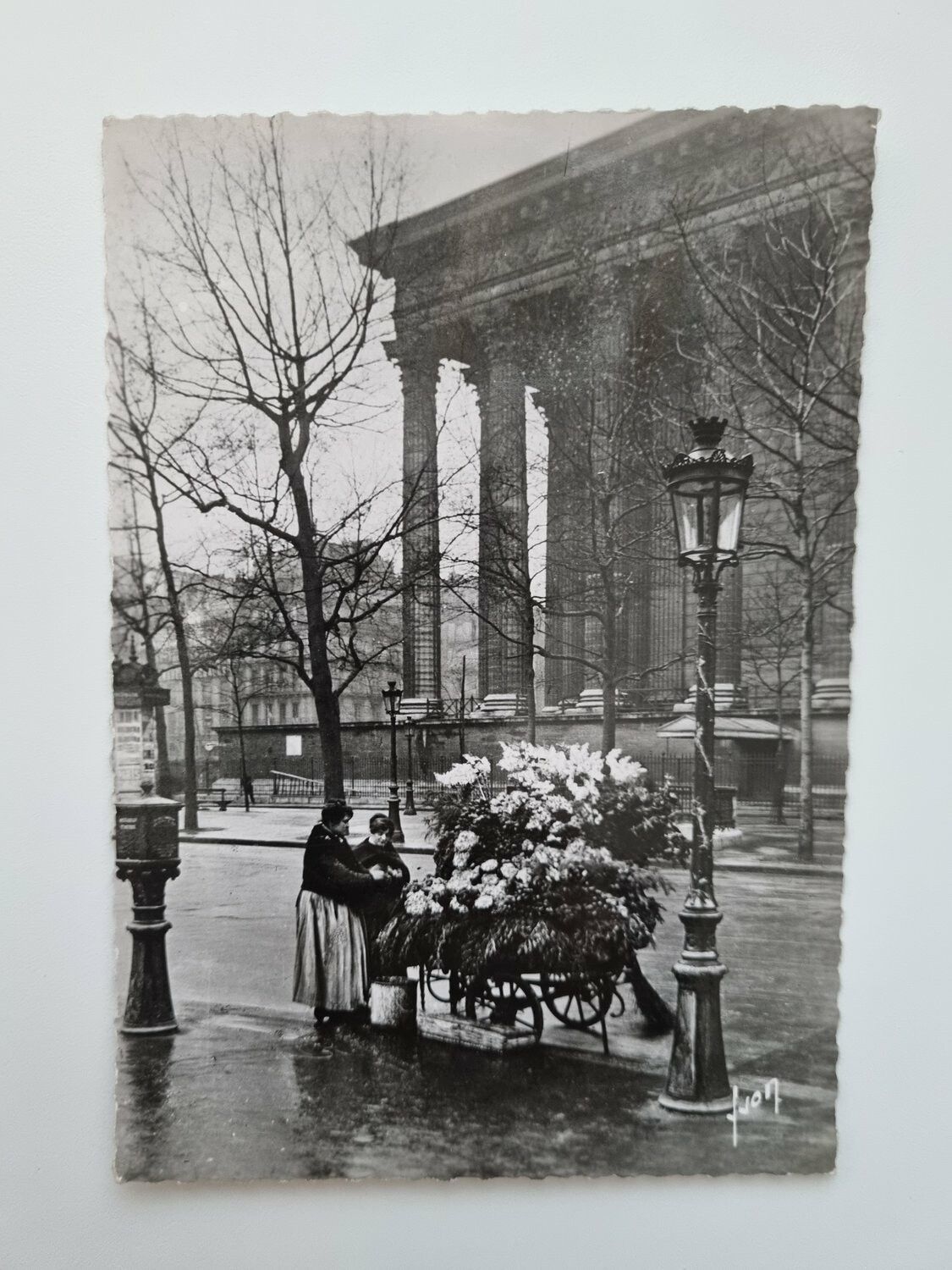 Äldre vykort PARIS Marchandes de fleurs place de la Madeleine