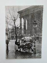 Äldre vykort PARIS Marchandes de fleurs place de la Madeleine