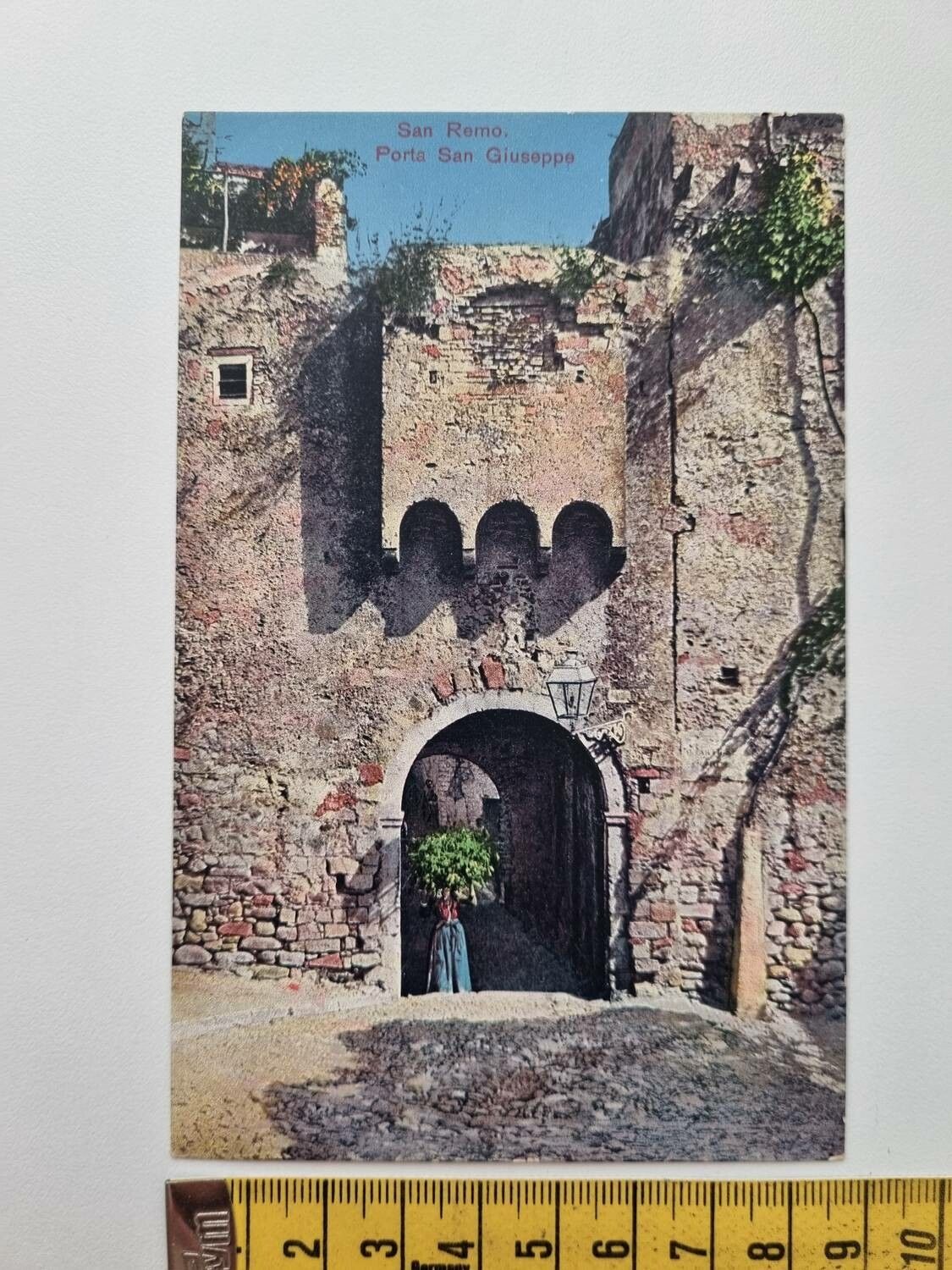 Äldre vykort San Remo. Porta San Giuseppe
