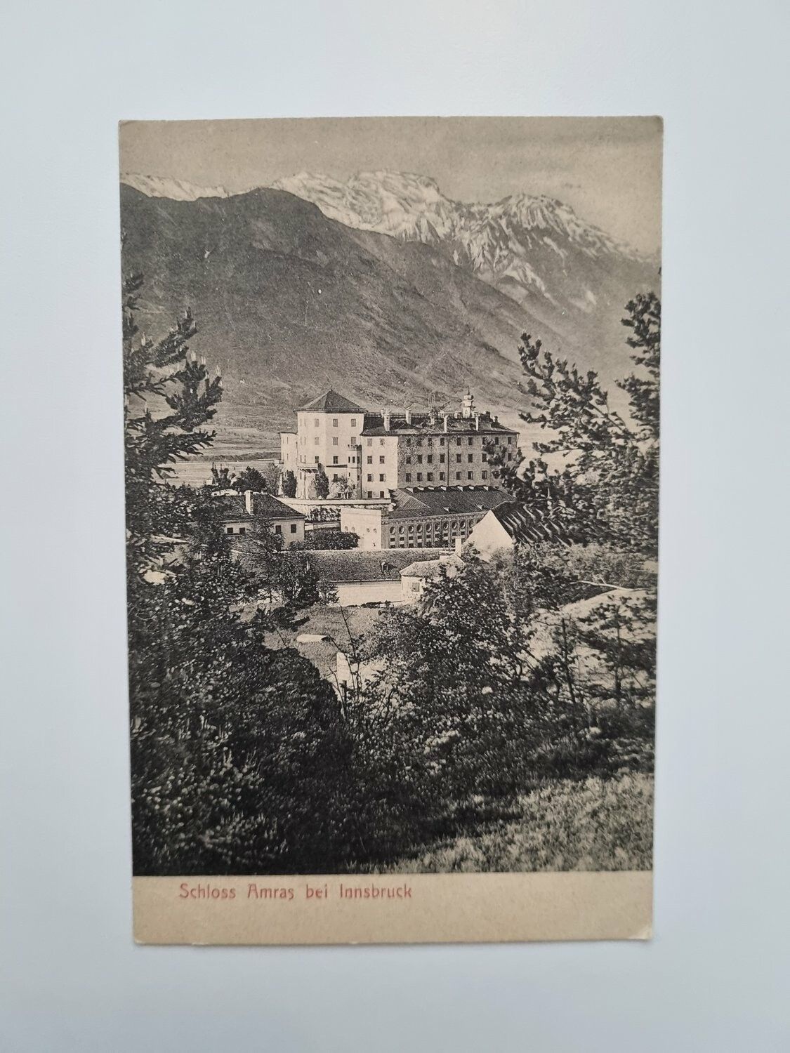 Äldre vykort Schloss Amras bei Innsbruck