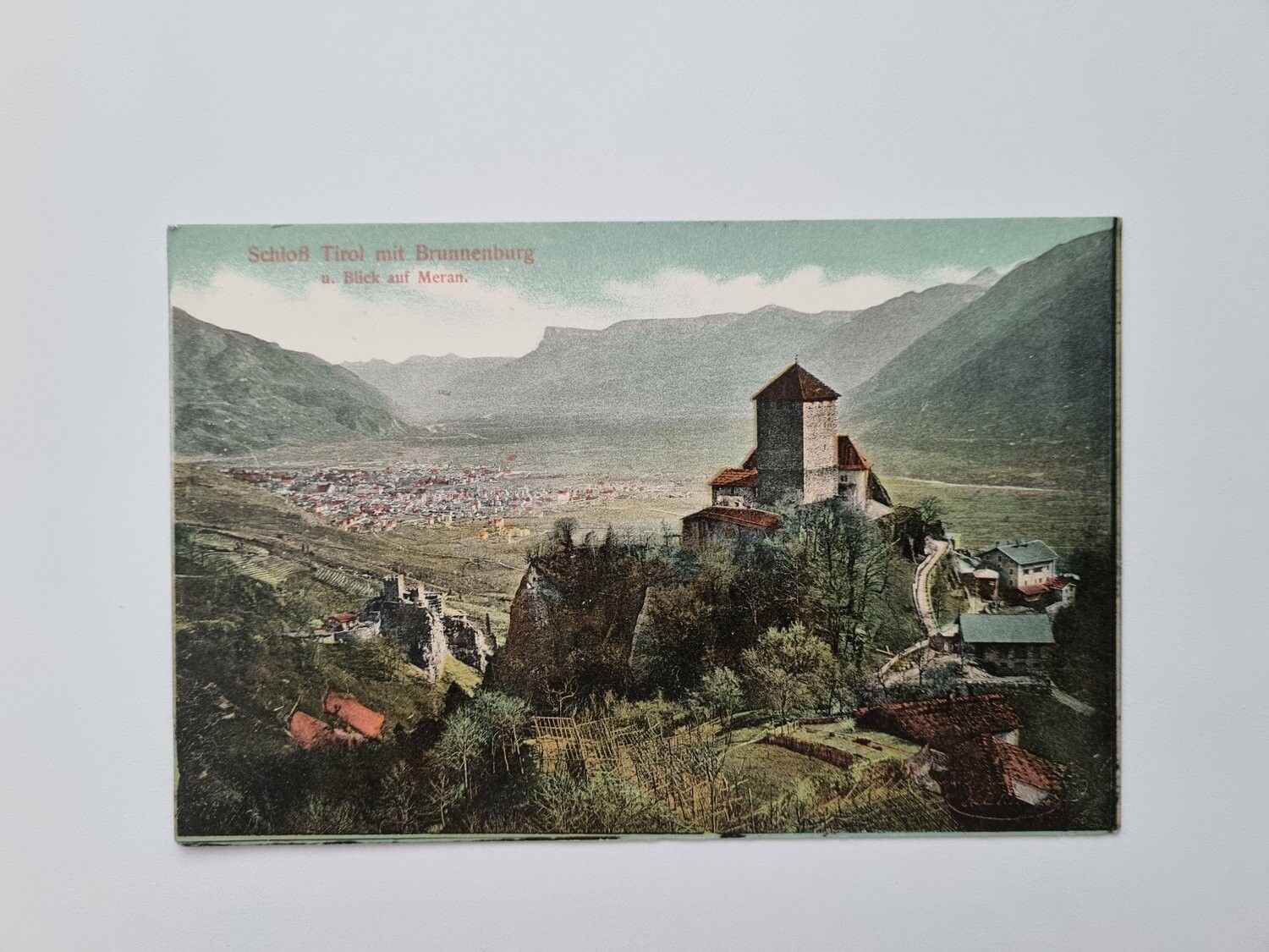 Äldre vykort Schloß Tirol mit Brunnenburg