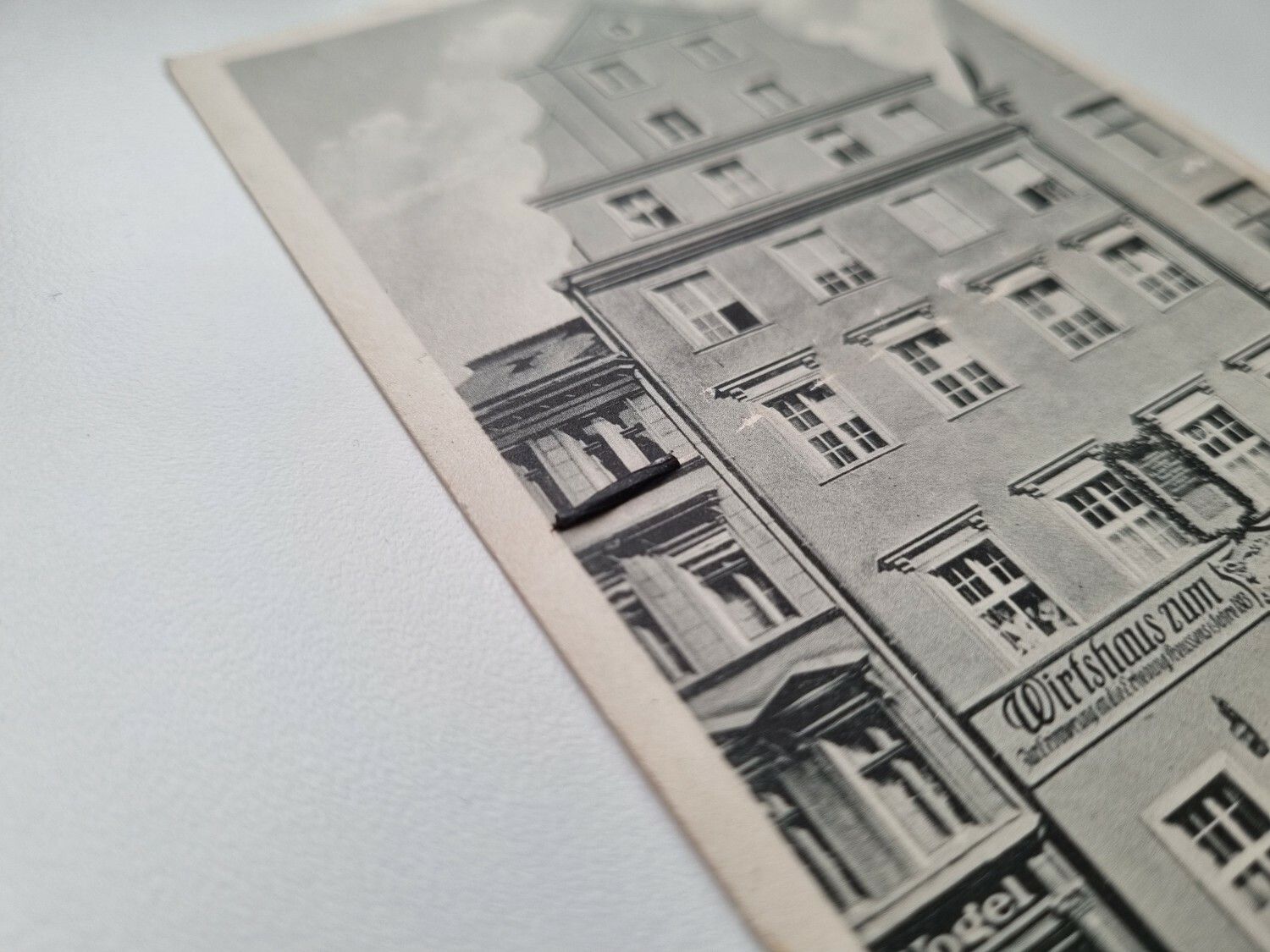 Äldre vykort Wirtshaus zum goldnen Zepter, intressant frimärke 1913