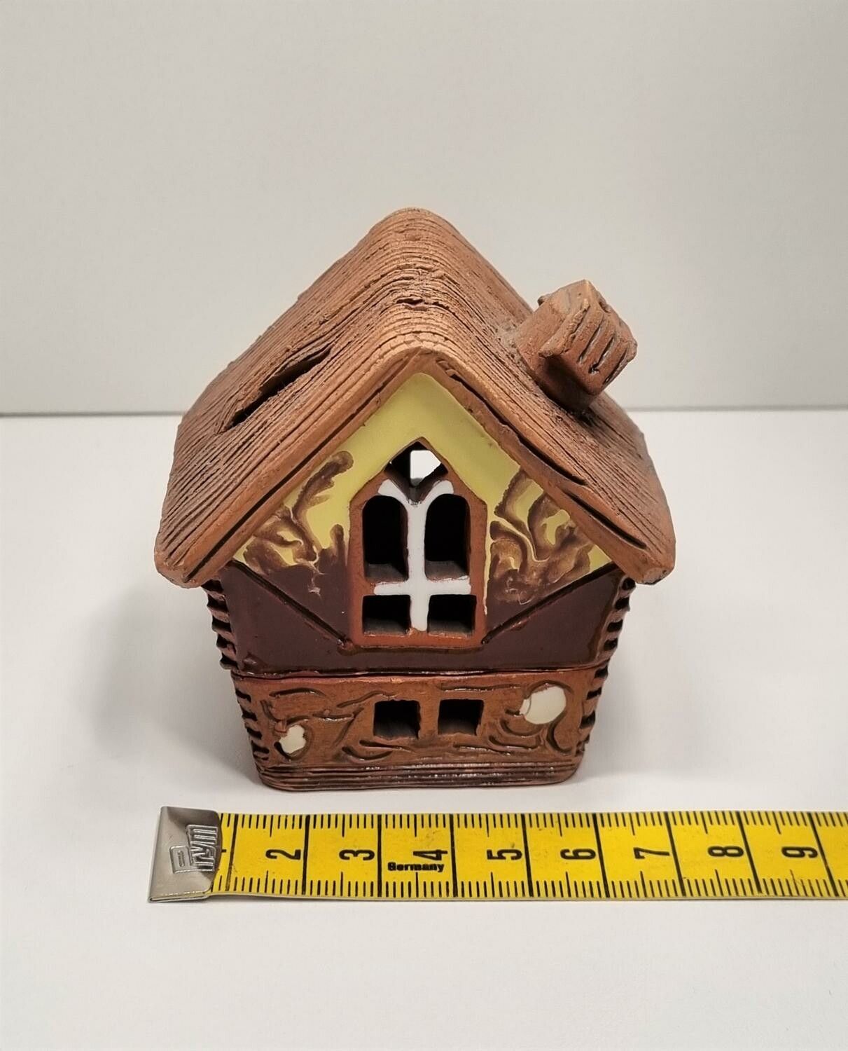 Öppningsbart miniatyrhus, minihus i keramik (hus nr 191)