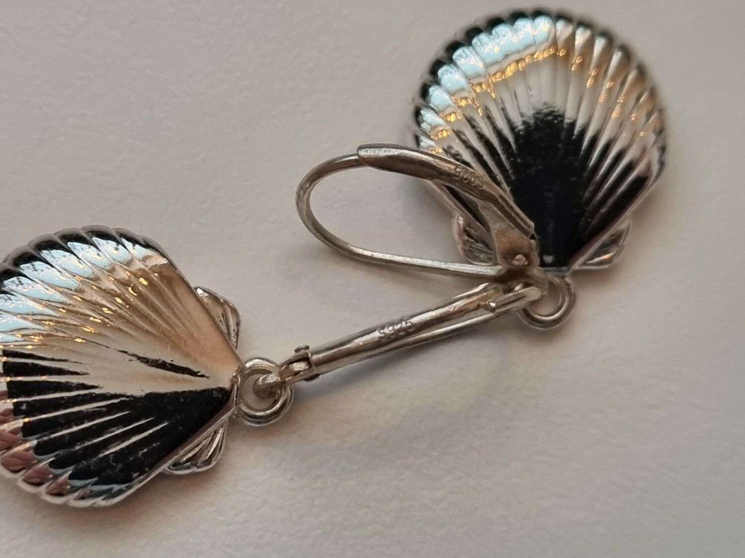 Örhängen Snäckskal i sterling silver