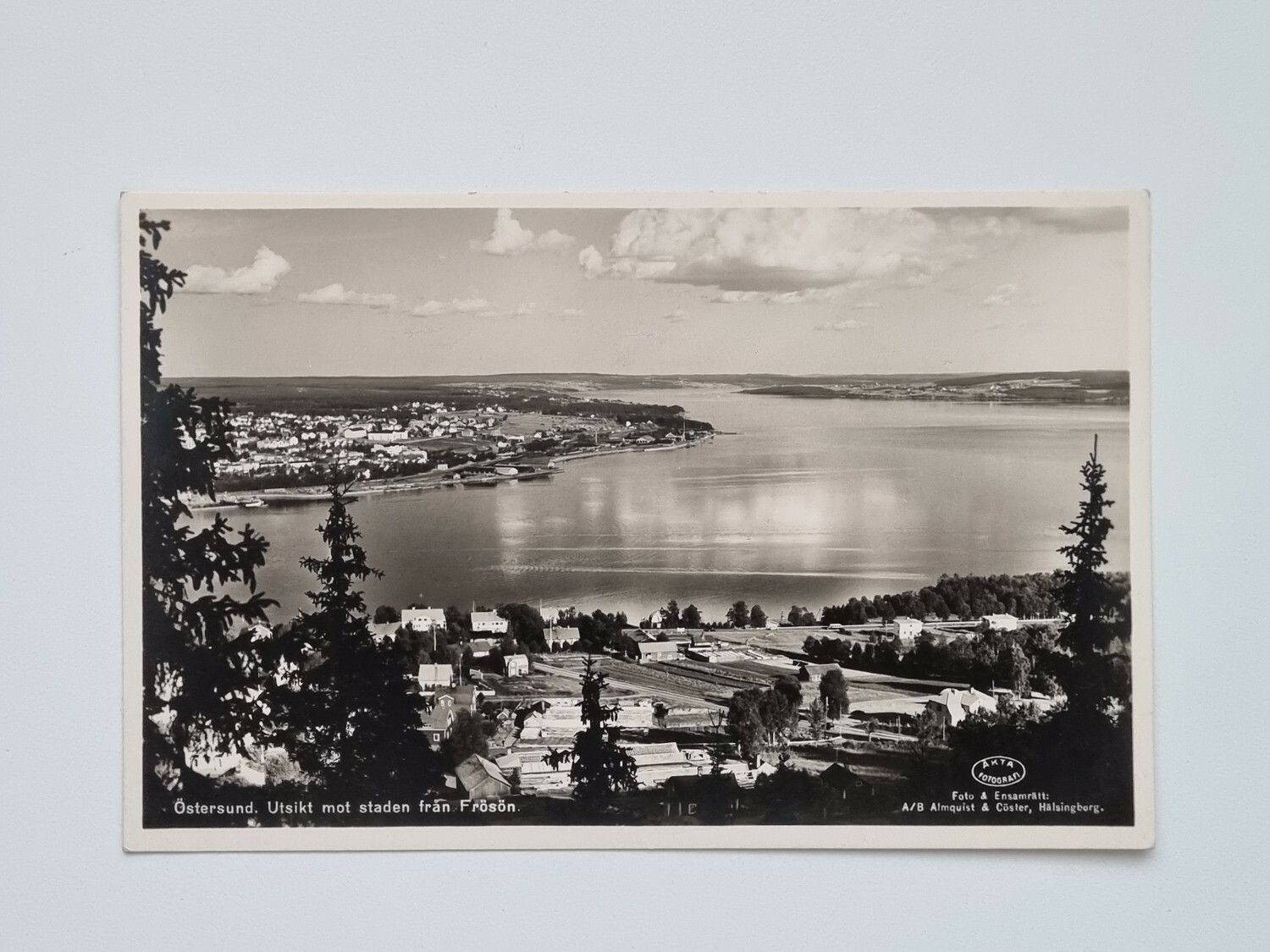 Vykort Östersund Utsikt mot staden från Frösön.