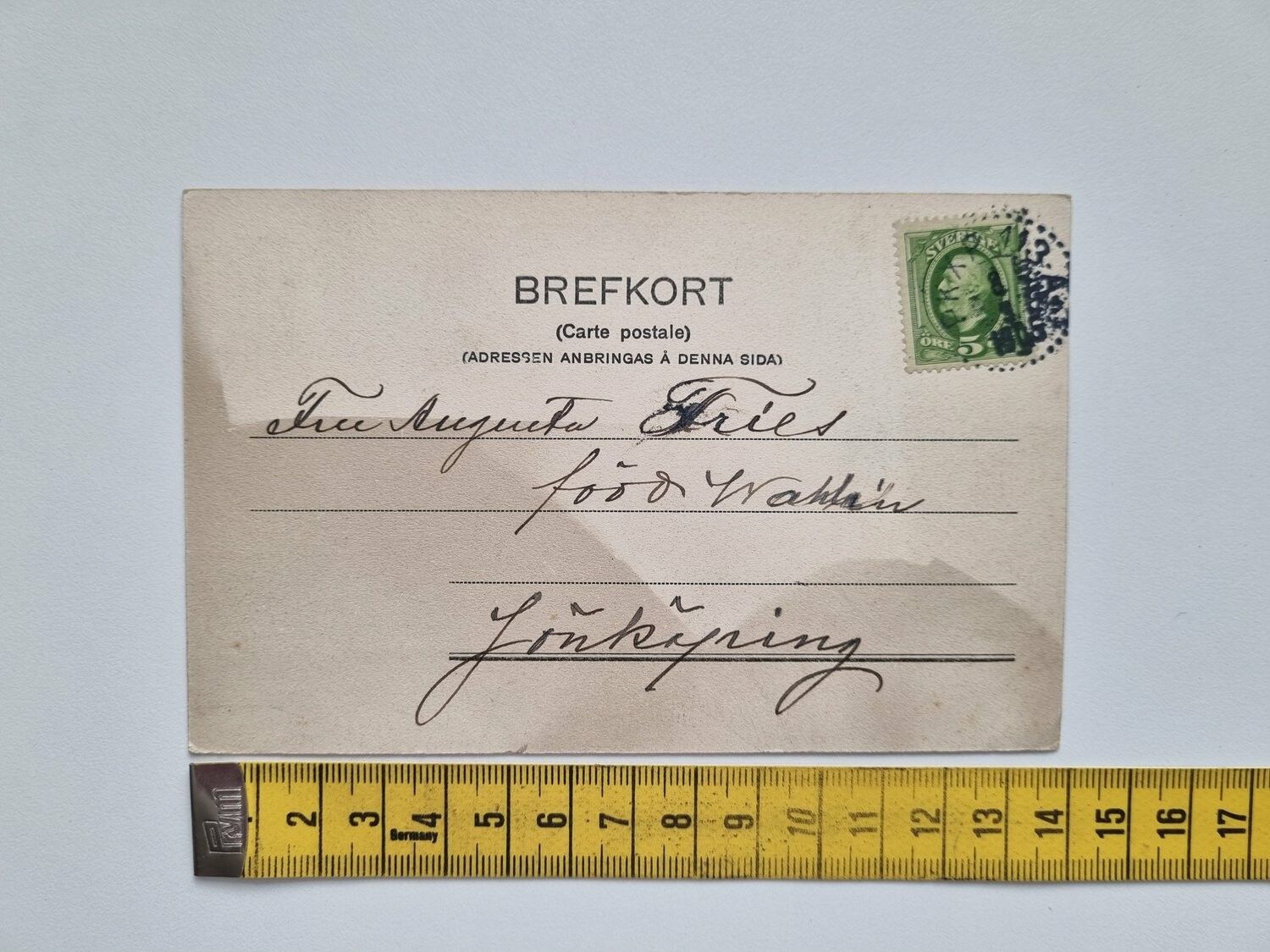 Vykort Folksamling utanför Hotell Continental, Örebro 1905