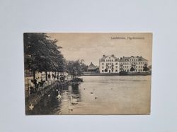 Vykort Landskrona. Fågeldammen