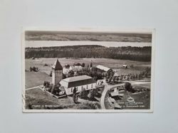 Vykort Flygfoto av Brunflo kyrka, 1951