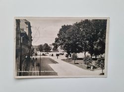Vykort Vänersborg. Kungsgatan med Residenset, 1928