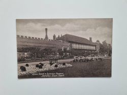 Vykort Tennis Court & Summer Flowers, Hampton Court Palace.