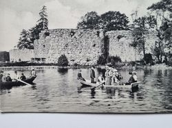 Vykort Kronobergs Ruin 1913. Människor i båtar