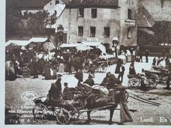 Vykort Lund. En marknadsdag på Mårtenstorget på 1890-talet