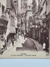 Vykort ROUEN. La Rue Damiette. Damiette Street