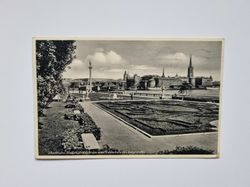 Vykort Stockholm. Stadshusträdgården med Riddarholmen i bakgrunden 1943