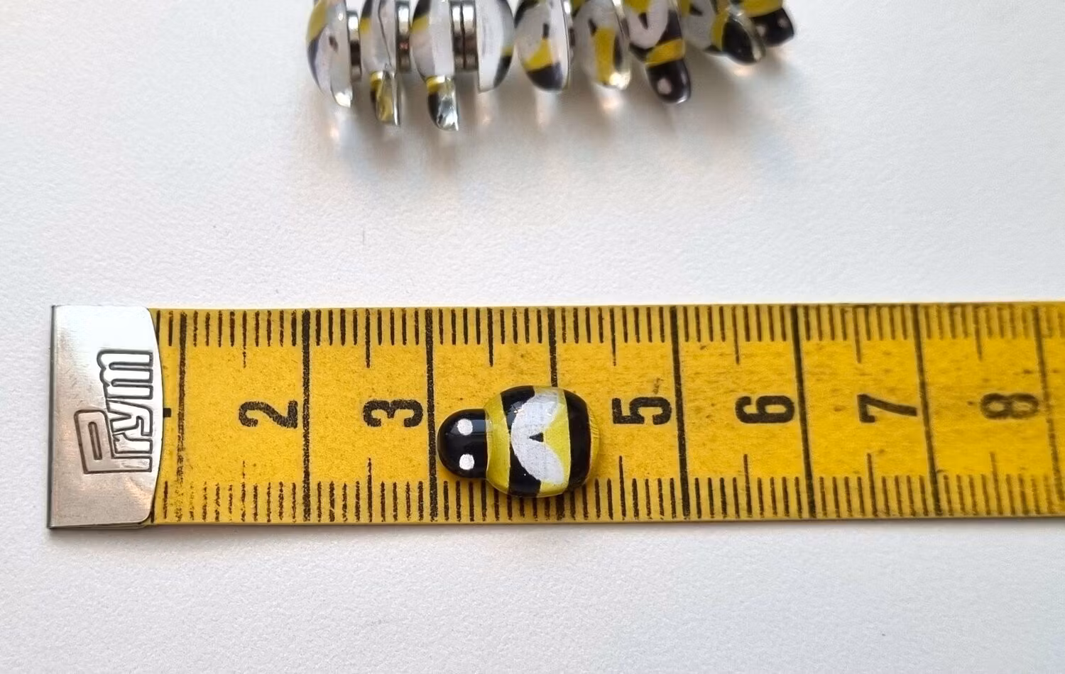 10 st kylskåpsmagneter, gula bin