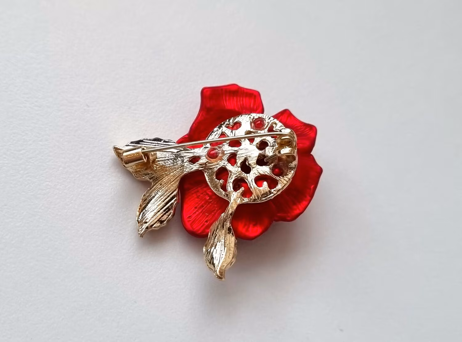 Brosch, Liten Ros
