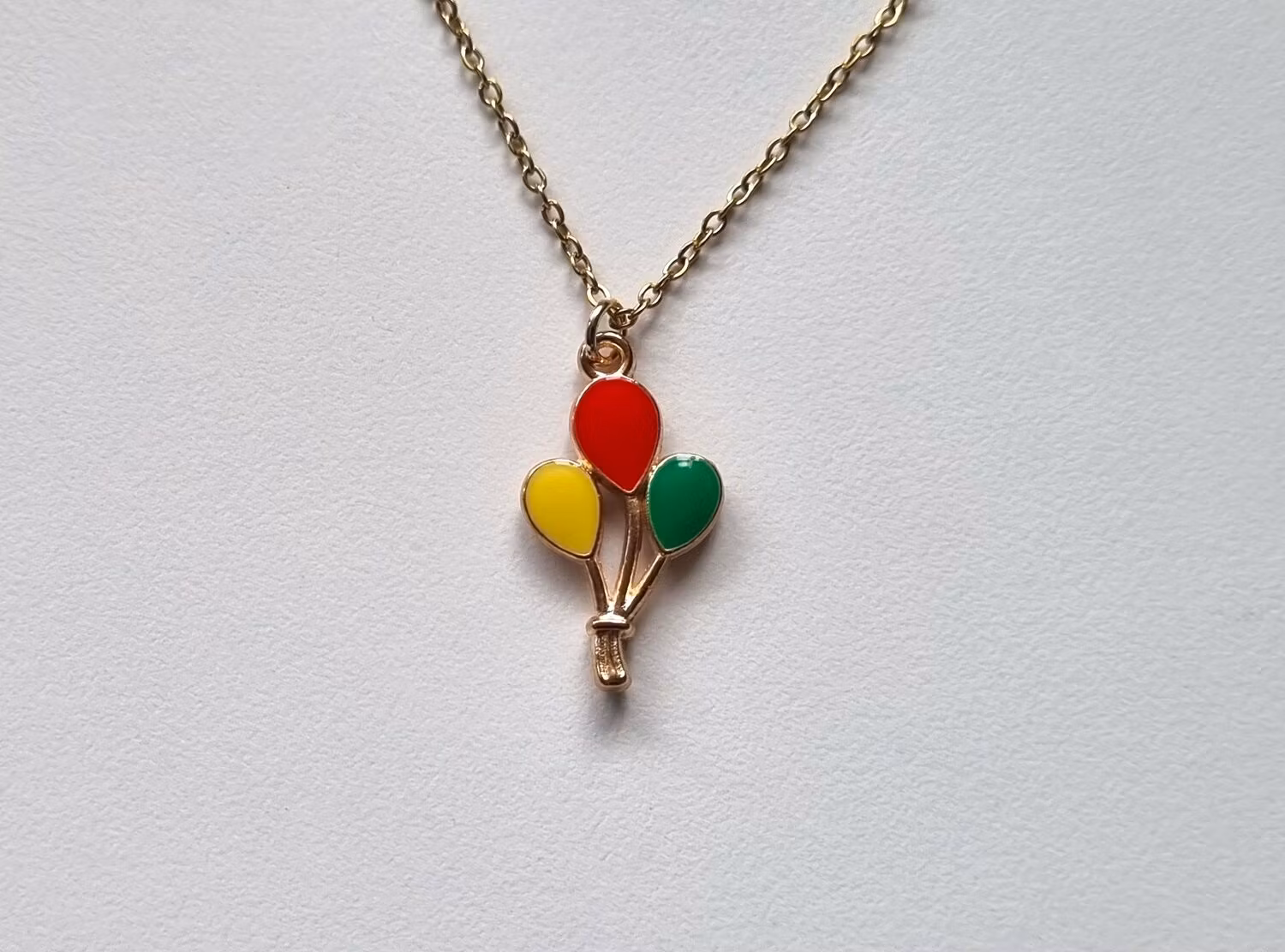 Halsband Tre Ballonger
