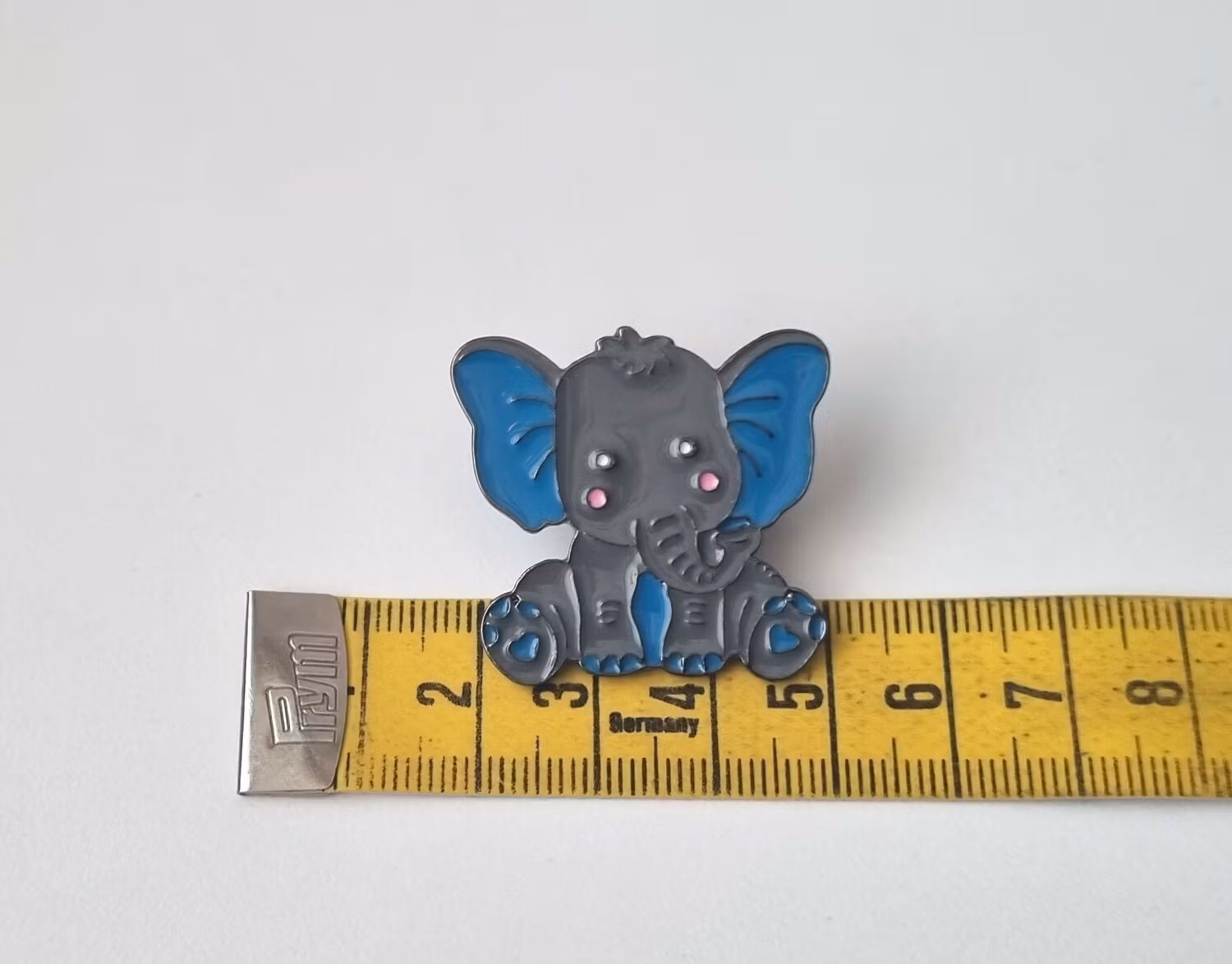 Pin Elefant