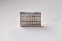 Neodymium Magneter, 3,7x3,7x2,7 mm, 50 st