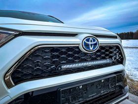 Lazer Linear 18 Grillkit Toyota RAV4 plug-in hybrid