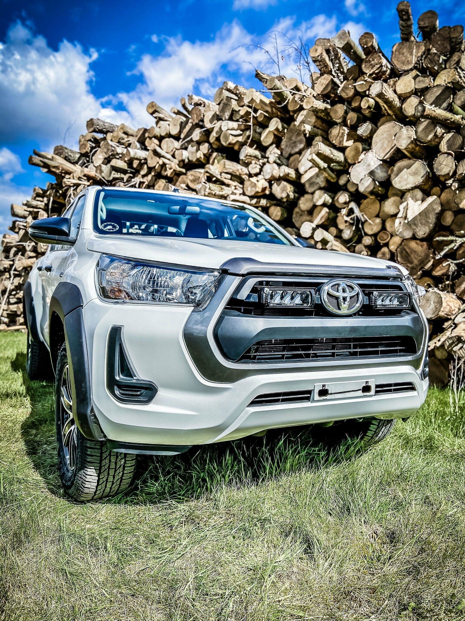 Lazer Triple-R 750 Elite Gen 2 Grillkit Toyota Hilux Legend/Hero 2021-