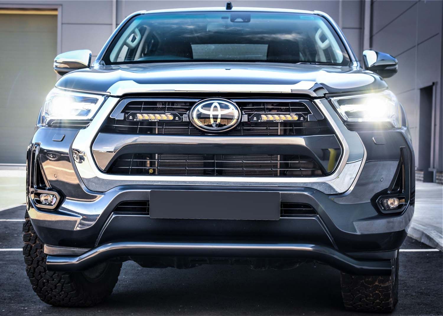 Lazer Grillkit Linear 6 Toyota Hilux Legend/Hero 2021-