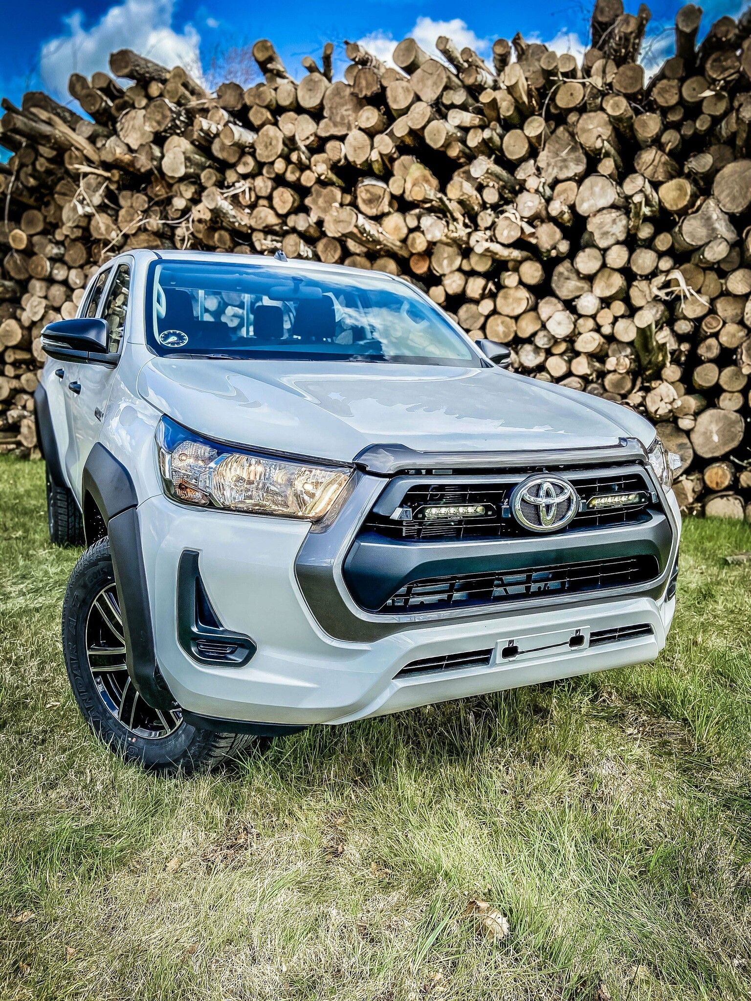 Lazer Grillkit Linear 6 Toyota Hilux Legend/Hero 2021-