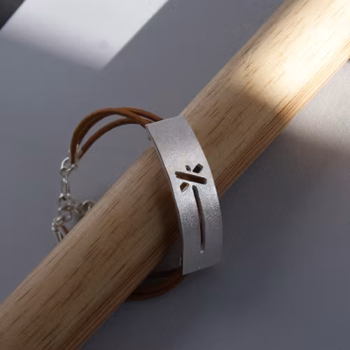 LEDKRYSS, välvt armband