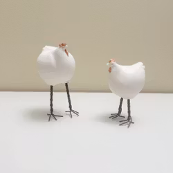 Höna i keramik