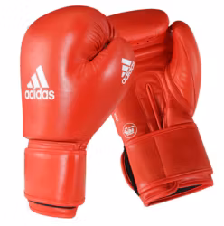 Adidas kamphanske.