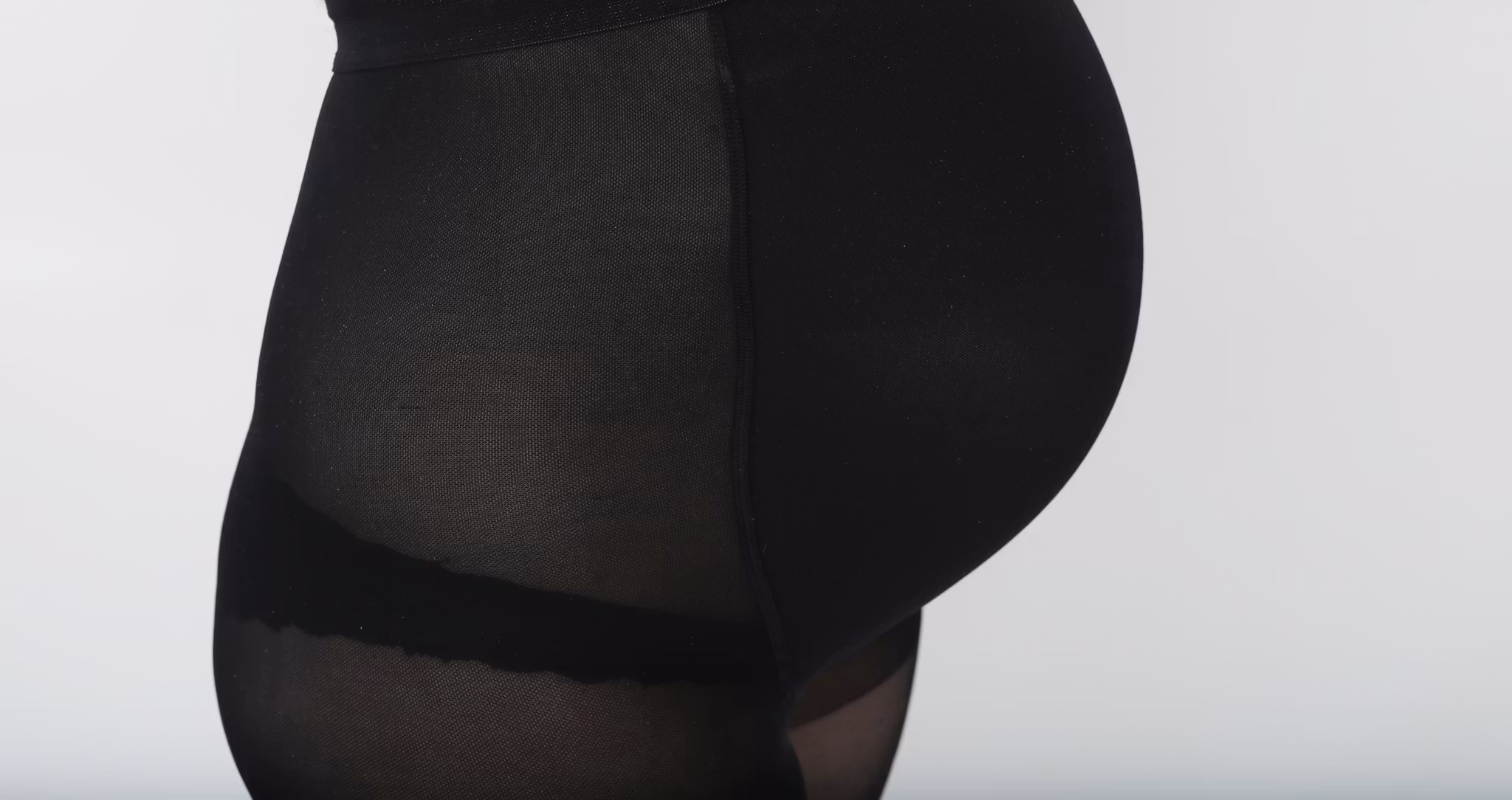 STÖDSTRUMPBYXA GRAVID SVARTA 70 DEN