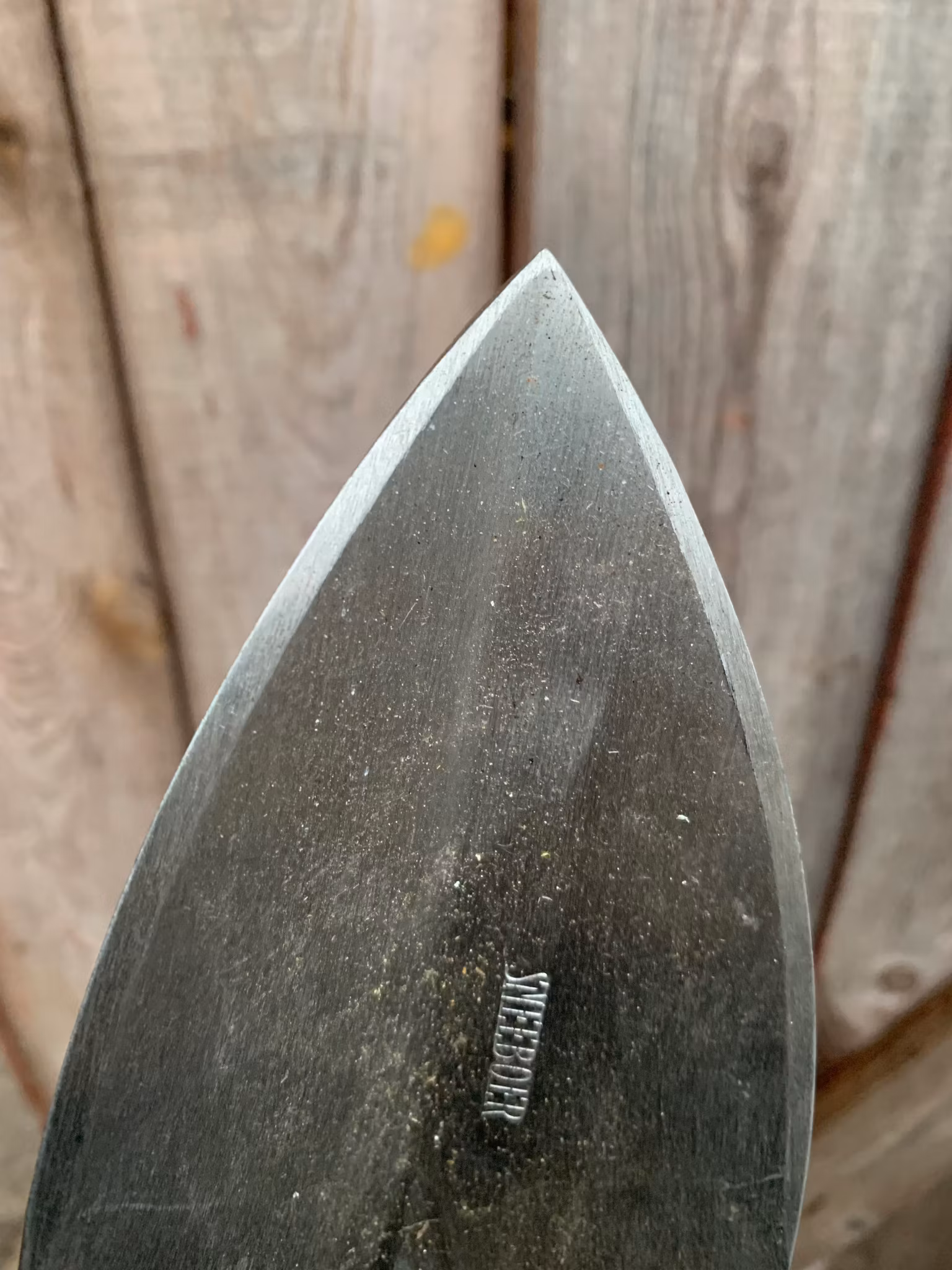 Planteringsspade som håller, Sneeboer