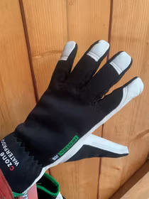 Den vattentäta och varma arbetshandsken, Hestra JOB (Kobolt CZone)