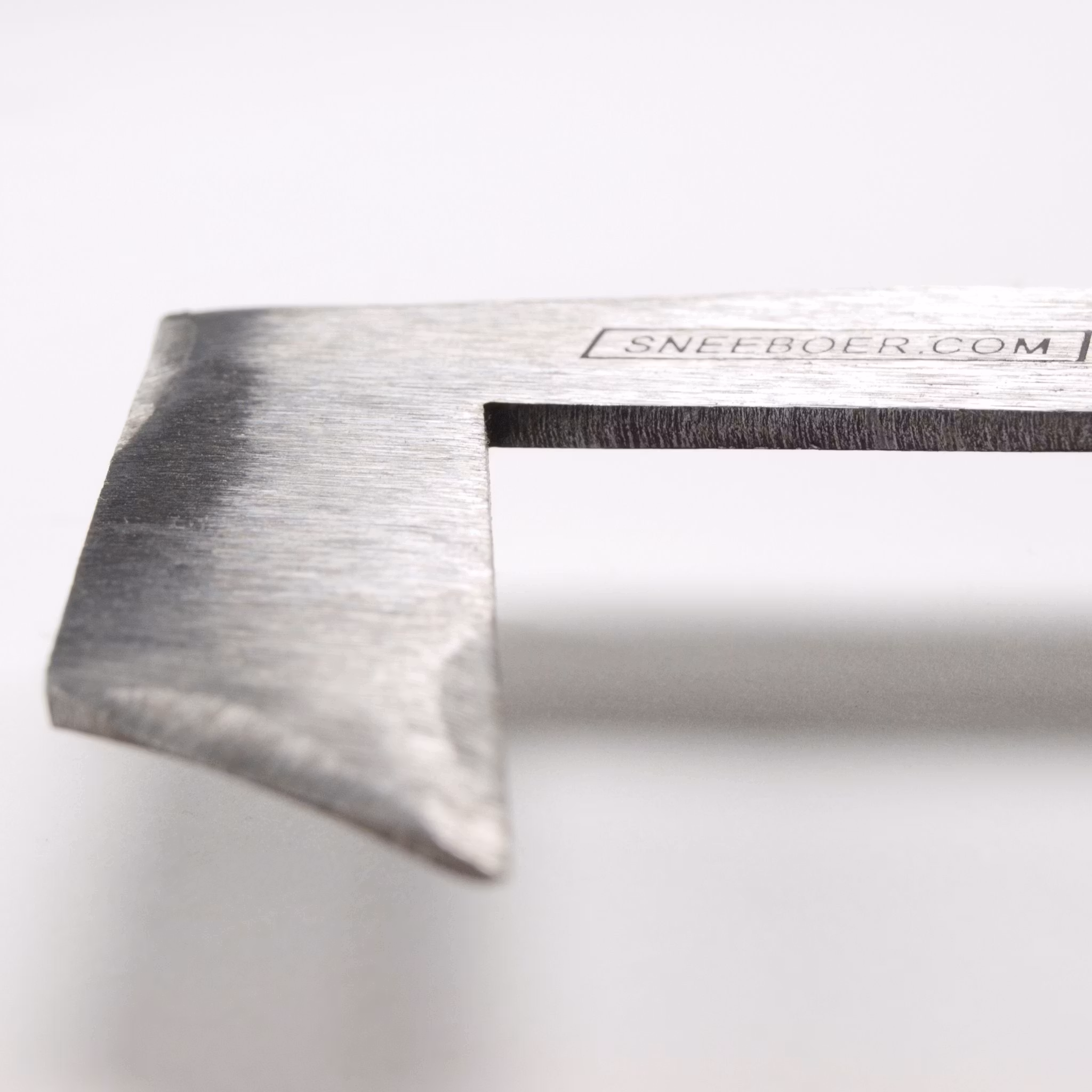 Ogräskniv, Sneeboer