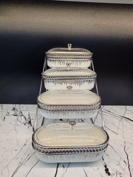 Serveringssett med 4 beholdere I porselen - Sølv