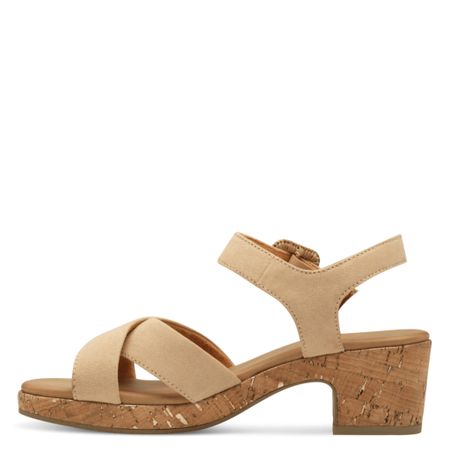 Beige sandalett med korkklack från Marco Tozzi