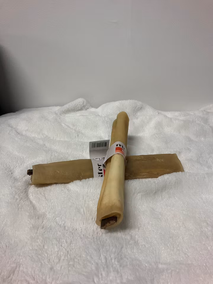 Monster Rawhide Filled Beef M (1 st)