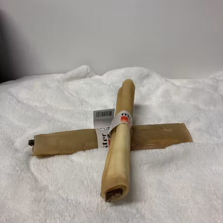 Monster Rawhide Filled Beef M (1 st)