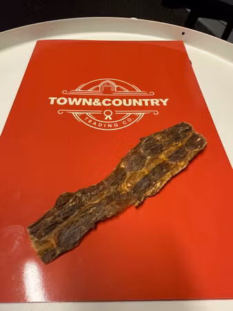 T&C Beef Jerky 15cm - 1 st (nötmatstrupe)