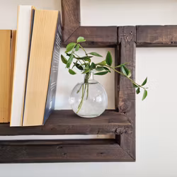 Vägghylla Tre rutor, No:2