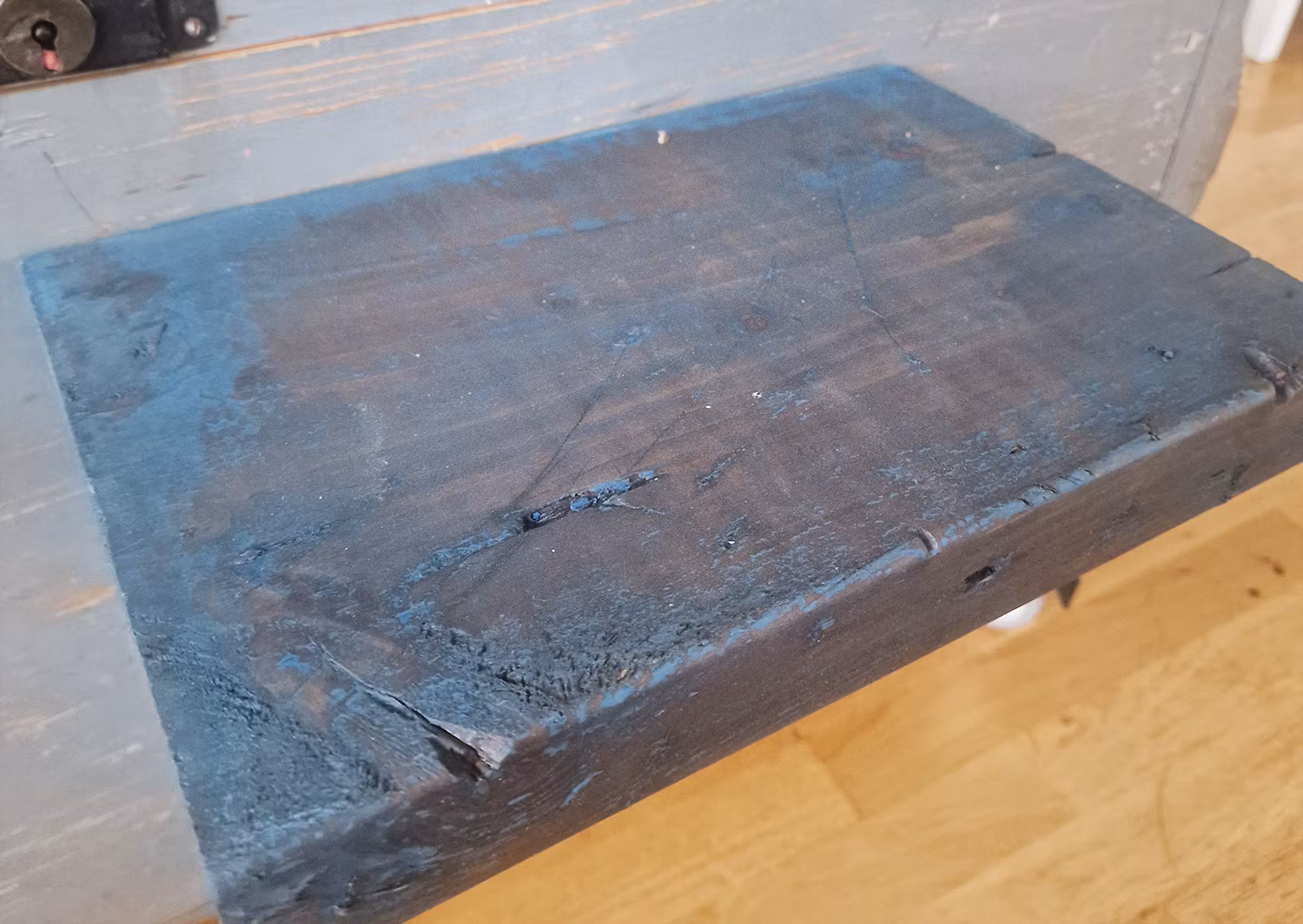 Vägghylla industri, Blå