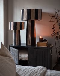JULLAN Bordslampa L, Svart/natur