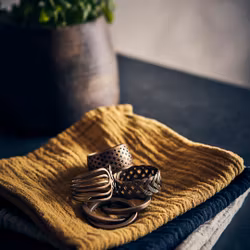 Servettring i järn, set om 4, Mässingsfärgad