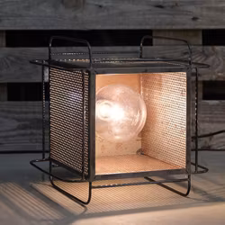 Taklampa i perforerat järn, 33x33cm